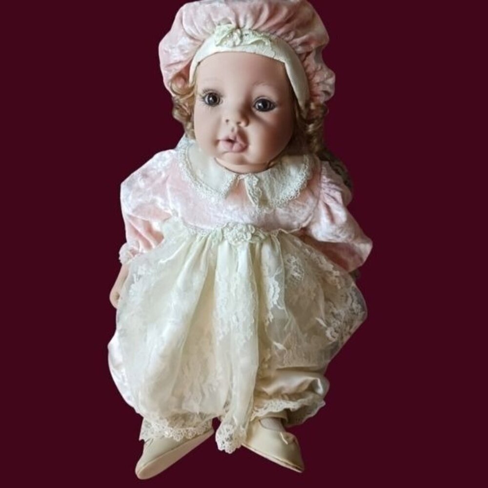 Vintage vinyl doll pink and white "14" - Picture 11 of 12